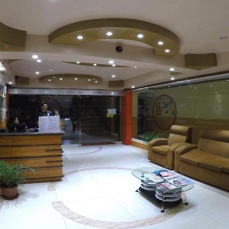 Reddoorz Plus @ Taj Hotel Tuguegarao ภายนอก รูปภาพ