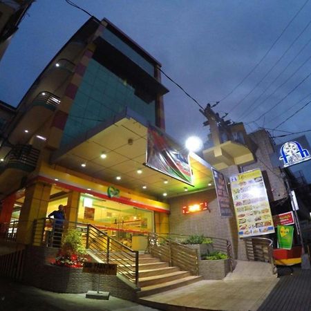 Reddoorz Plus @ Taj Hotel Tuguegarao ภายนอก รูปภาพ